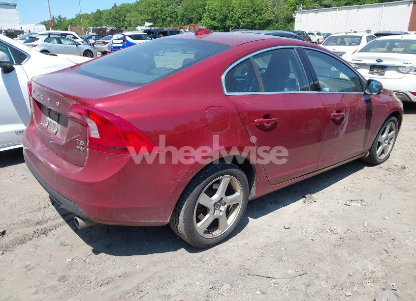 Photo 4 of 2013 Volvo S60 T5 (VIN YV1612FHXD1215492)