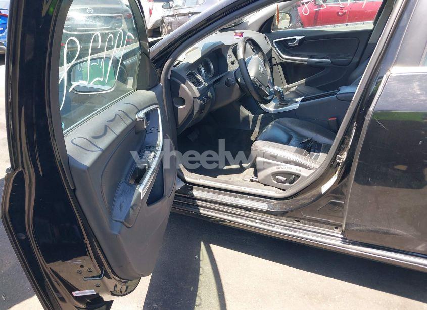 Photo 5 of 2013 Volvo S60 T5 (VIN YV1612FS0D1219031)