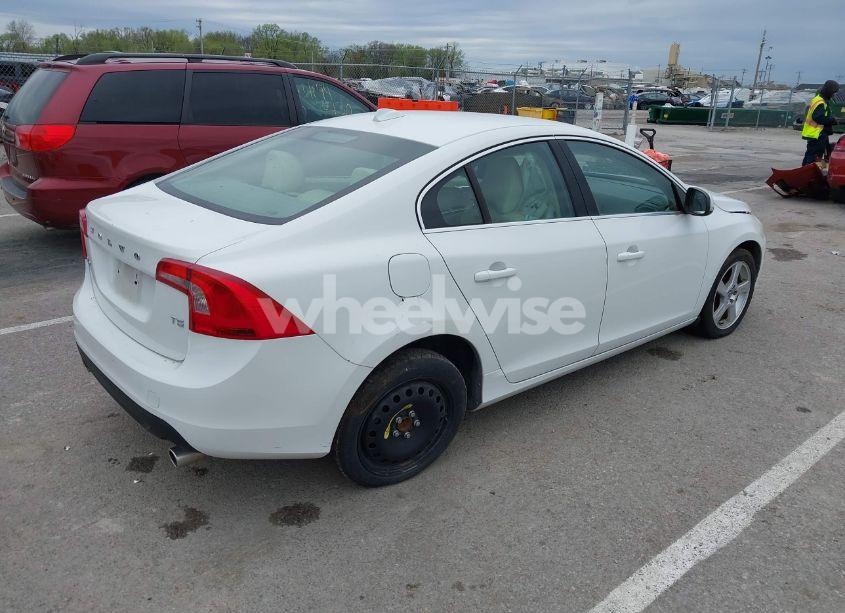Photo 4 of 2013 Volvo S60 T5 (VIN YV1612FS0D2207990)