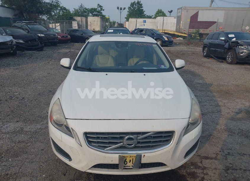 Photo 6 of 2013 Volvo S60 T5/T5 PLATINUM/T5 PREMIER/T5 PREMIER PLUS (VIN YV1612FS1D2180461)