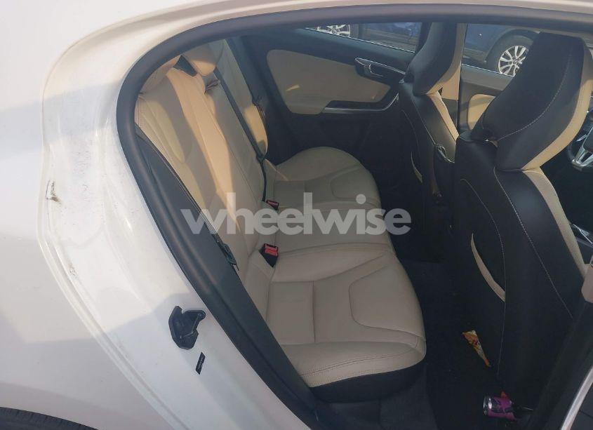 Photo 8 of 2013 Volvo S60 T5/T5 PLATINUM/T5 PREMIER/T5 PREMIER PLUS (VIN YV1612FS1D2180461)