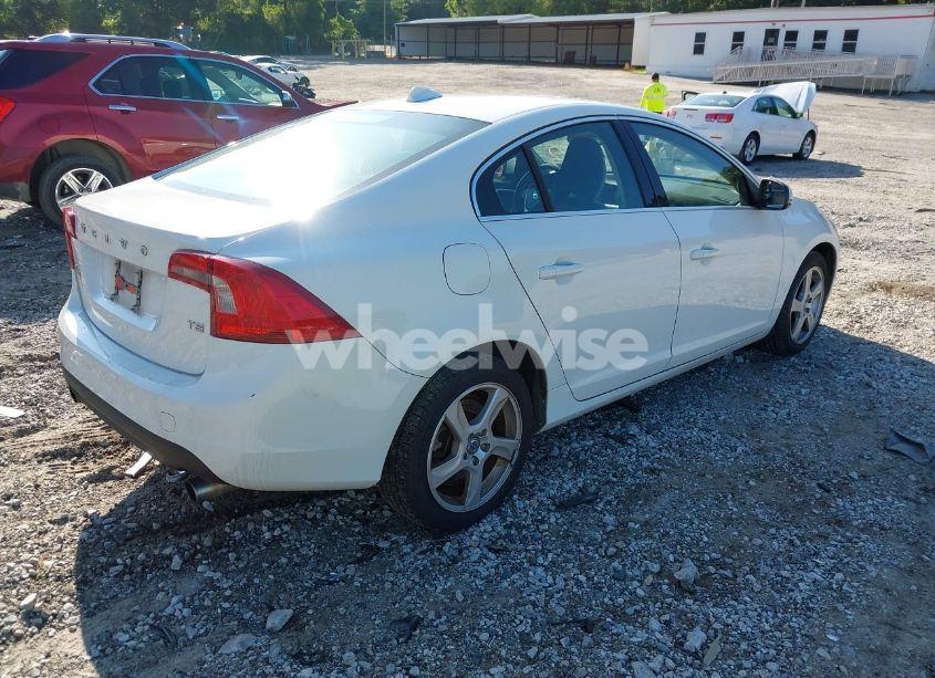 Photo 4 of 2013 Volvo S60 T5 (VIN YV1612FS1D2202815)