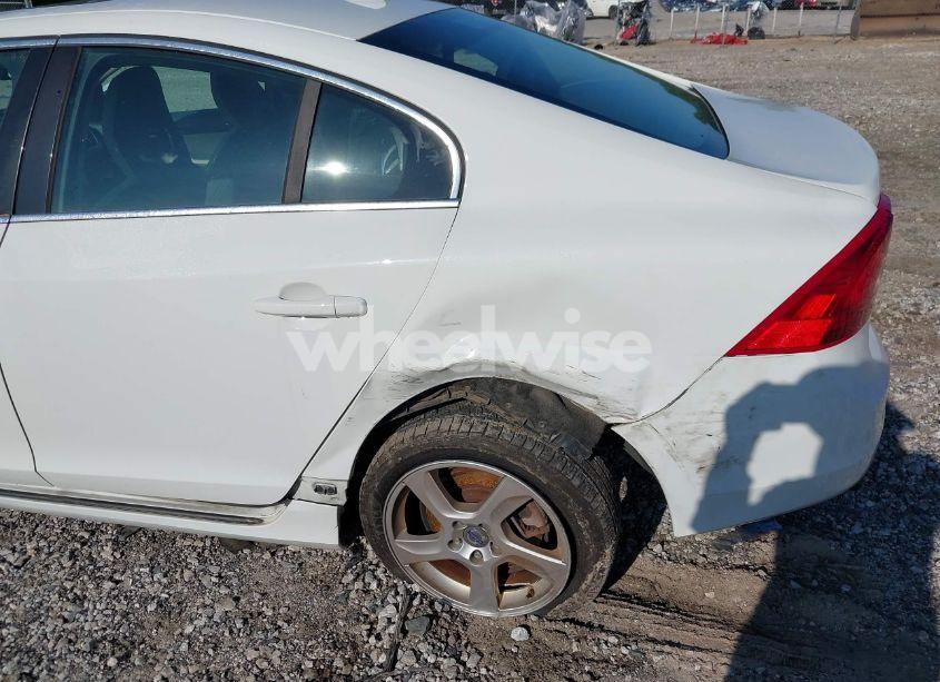 Photo 6 of 2013 Volvo S60 T5 (VIN YV1612FS1D2202815)
