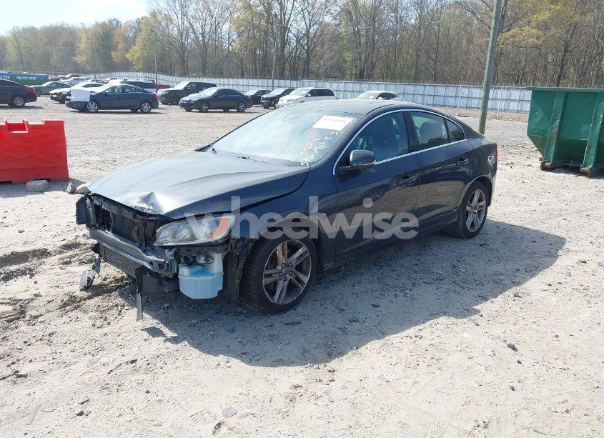 Photo 2 of 2014 Volvo S60 T5 (VIN YV1612FS1E2275524)