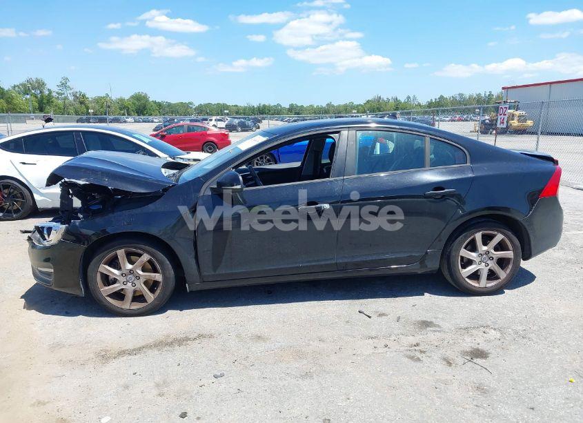 Photo 15 of 2014 Volvo S60 T5 (VIN YV1612FS1E2294154)