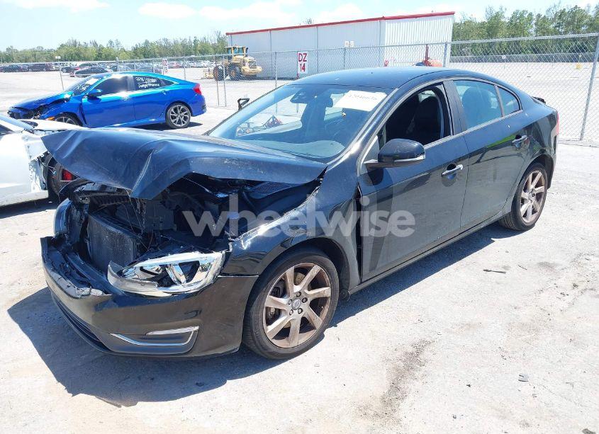 Photo 2 of 2014 Volvo S60 T5 (VIN YV1612FS1E2294154)