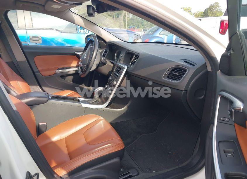 Photo 5 of 2013 Volvo S60 T5 (VIN YV1612FS2D2187905)