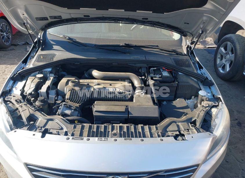 Photo 10 of 2014 Volvo S60 T5 PLATINUM (VIN YV1612FS2E1296291)