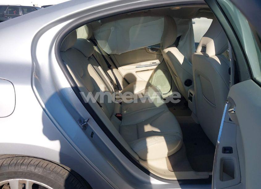 Photo 8 of 2014 Volvo S60 T5 PLATINUM (VIN YV1612FS2E1296291)