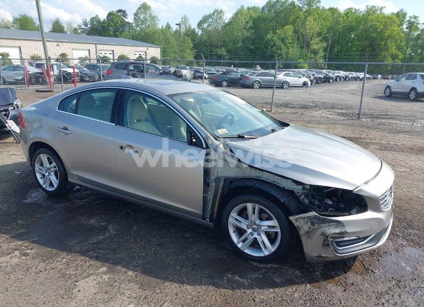 2014 Volvo S60 T5 (VIN YV1612FS3E2278344) main photo