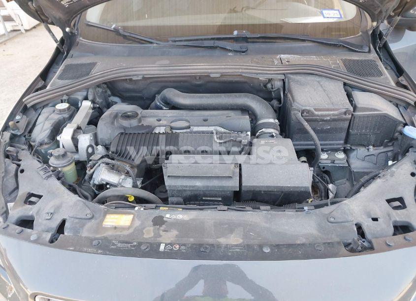 Photo 10 of 2013 Volvo S60 T5 PLATINUM (VIN YV1612FS4D2217471)