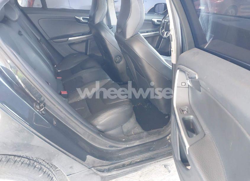 Photo 8 of 2013 Volvo S60 T5 PLATINUM (VIN YV1612FS4D2217471)