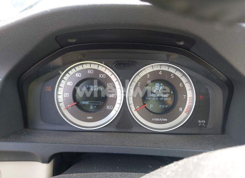 Photo 7 of 2013 Volvo S60 T5 PLATINUM (VIN YV1612FS6D2195232)