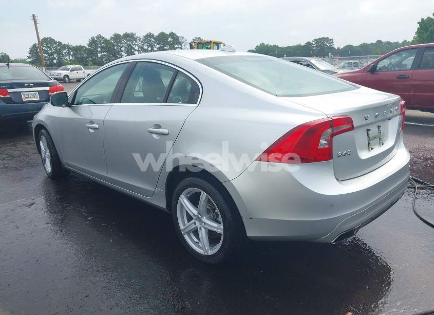 Photo 3 of 2014 Volvo S60 T5 PLATINUM (VIN YV1612FS6E1280756)