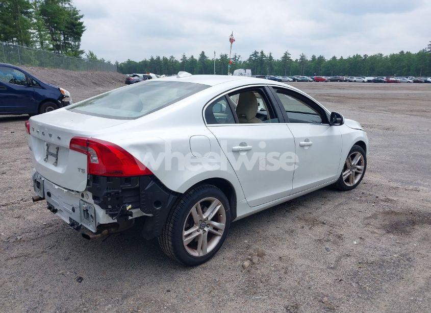 Photo 4 of 2014 Volvo S60 T5 (VIN YV1612FS6E2273932)