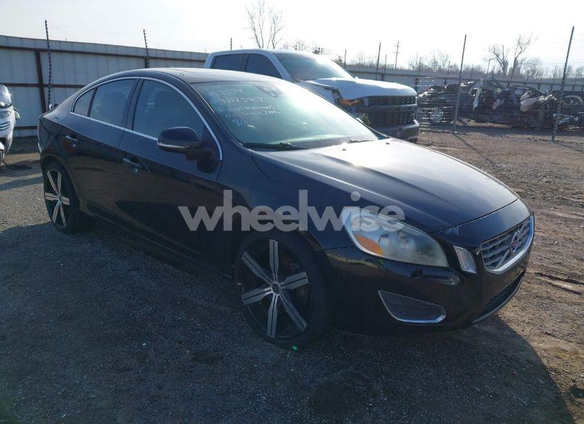 2013 Volvo S60 T5/T5 PLATINUM/T5 PREMIER/T5 PREMIER PLUS (VIN YV1612FS7D2198284) main photo