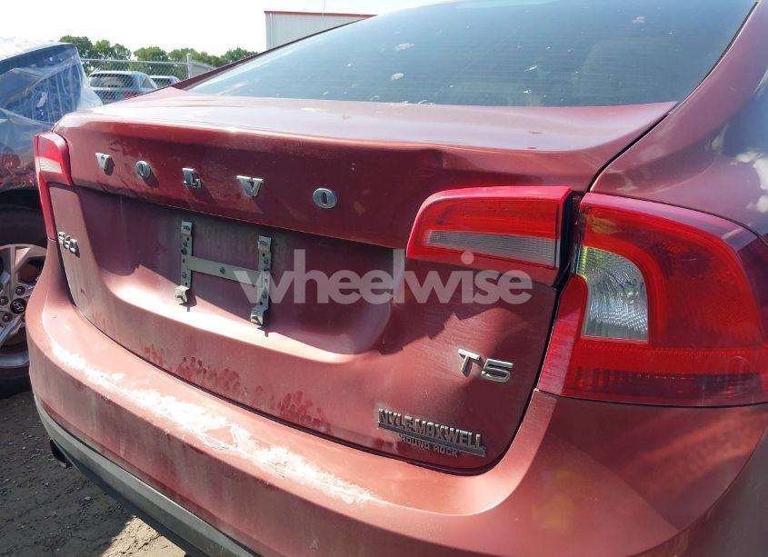 Photo 16 of 2013 Volvo S60 T5 (VIN YV1612FS7D2210322)