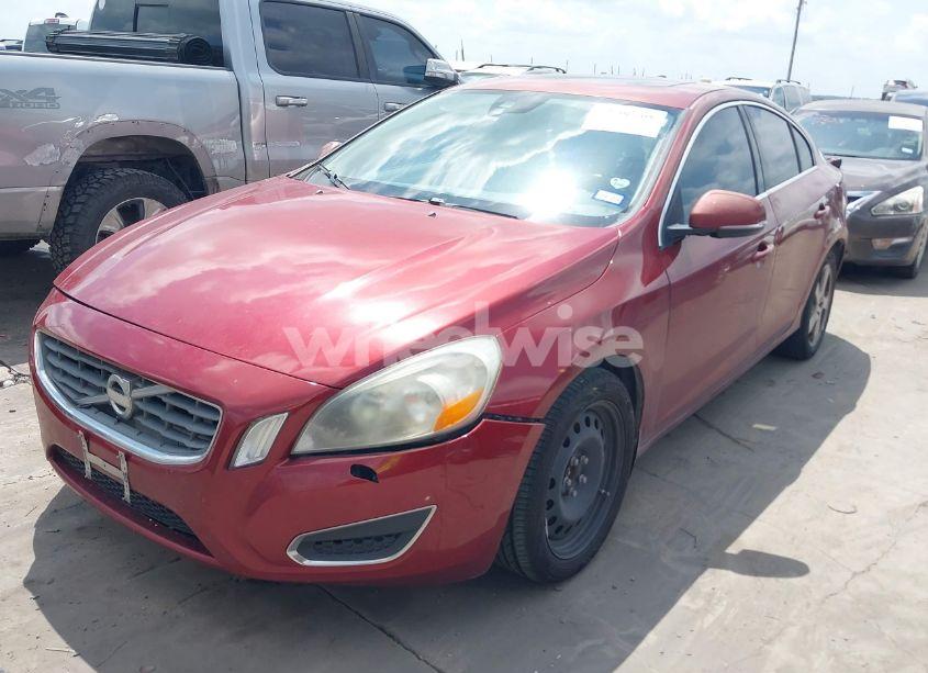Photo 2 of 2013 Volvo S60 T5 (VIN YV1612FS7D2210322)