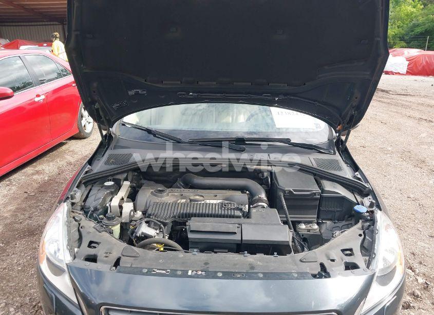 Photo 10 of 2013 Volvo S60 T5 (VIN YV1612FS7D2232224)