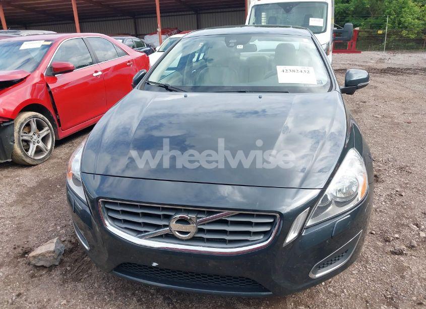 Photo 6 of 2013 Volvo S60 T5 (VIN YV1612FS7D2232224)