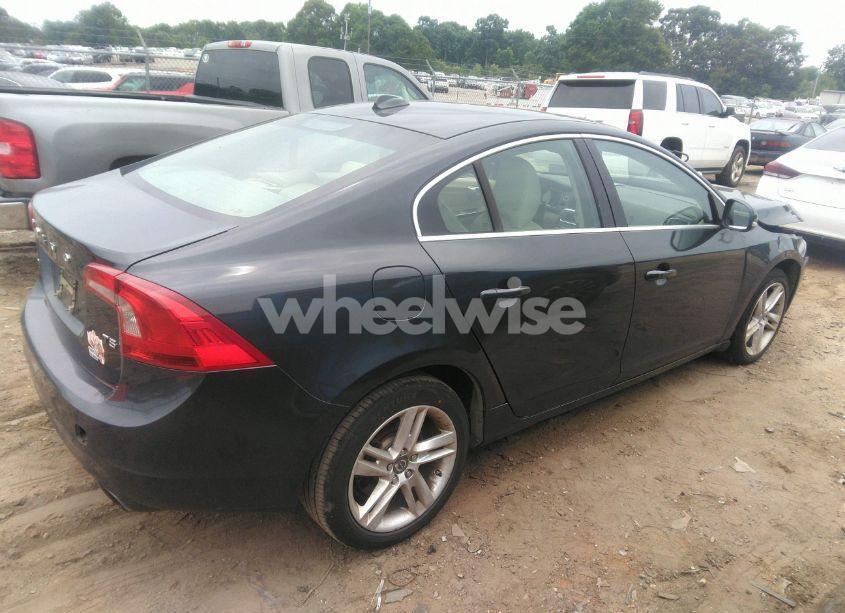 Photo 4 of 2014 Volvo S60 T5 (VIN YV1612FS7E2274717)