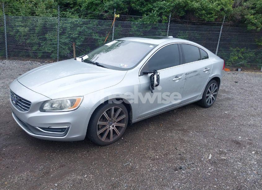 Photo 2 of 2014 Volvo S60 T5 (VIN YV1612FS8E2271678)