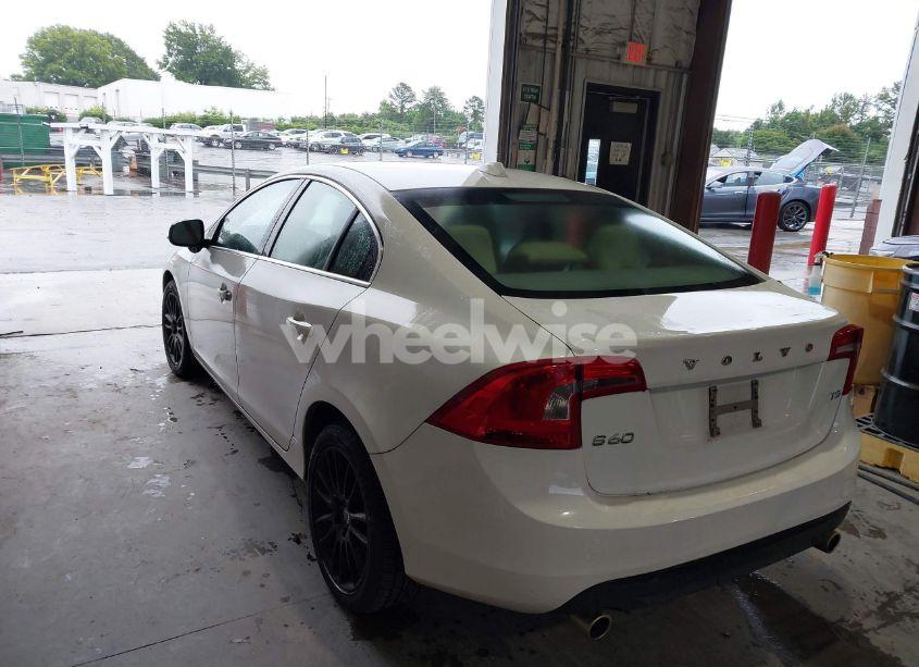 Photo 3 of 2013 Volvo S60 T5 (VIN YV1612FSXD2196030)