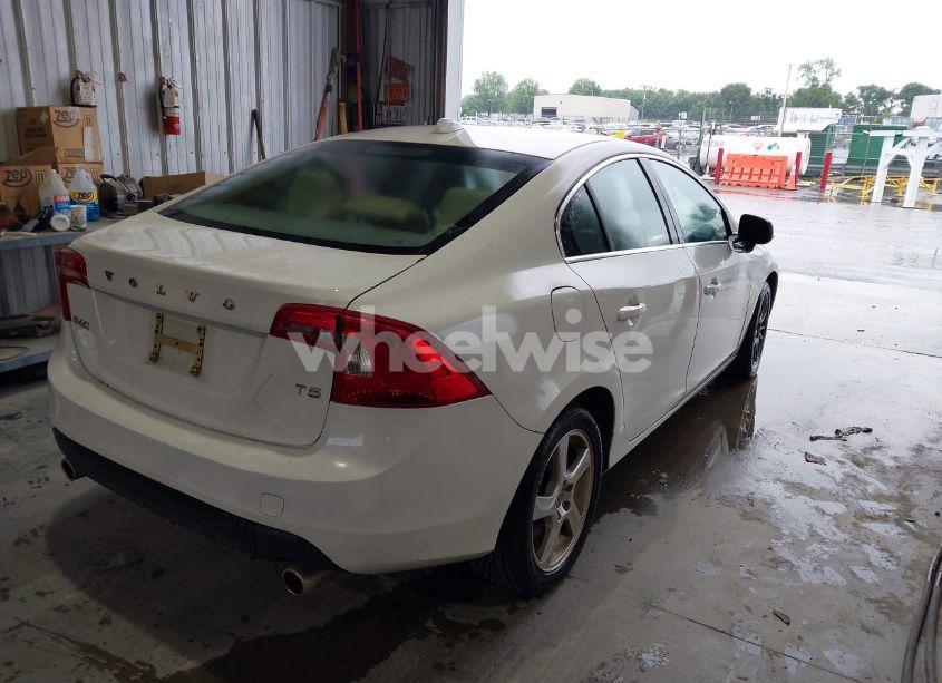 Photo 4 of 2013 Volvo S60 T5 (VIN YV1612FSXD2196030)
