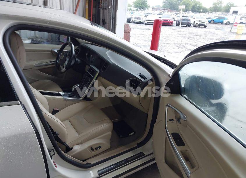 Photo 5 of 2013 Volvo S60 T5 (VIN YV1612FSXD2196030)