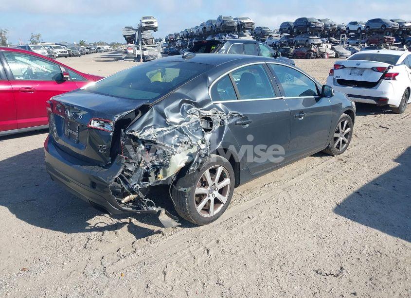 Photo 4 of 2016 Volvo S60 T5 PREMIER (VIN YV1612TK2G2412915)