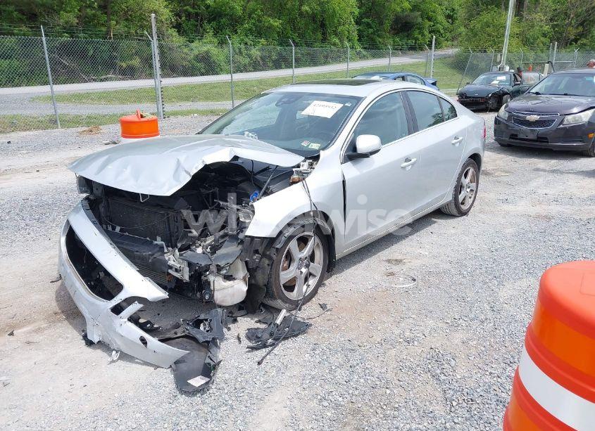 Photo 2 of 2012 Volvo S60 T5 (VIN YV1622FS1C2089122)