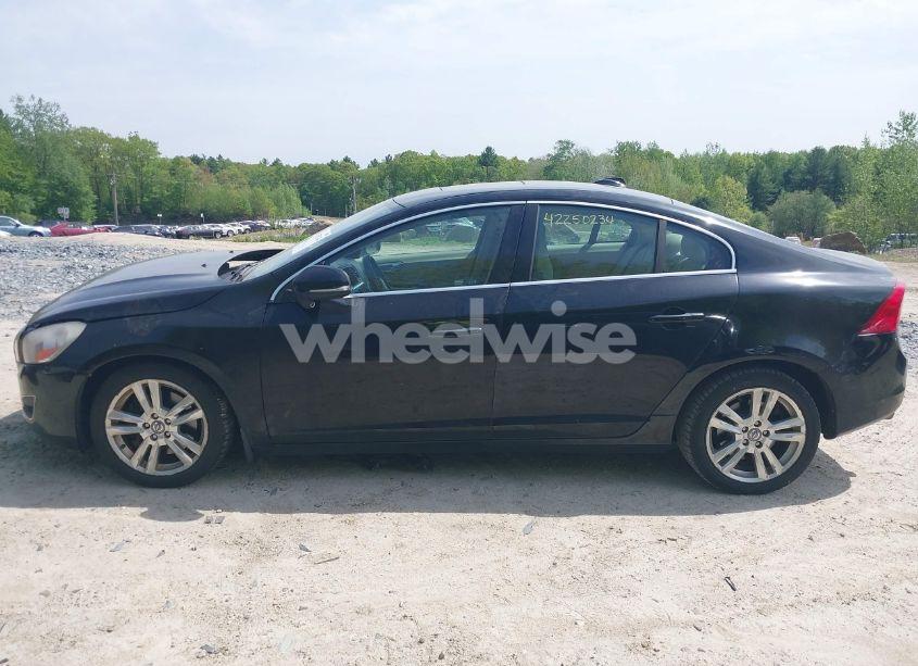 Photo 13 of 2012 Volvo S60 T5 (VIN YV1622FS1C2112463)