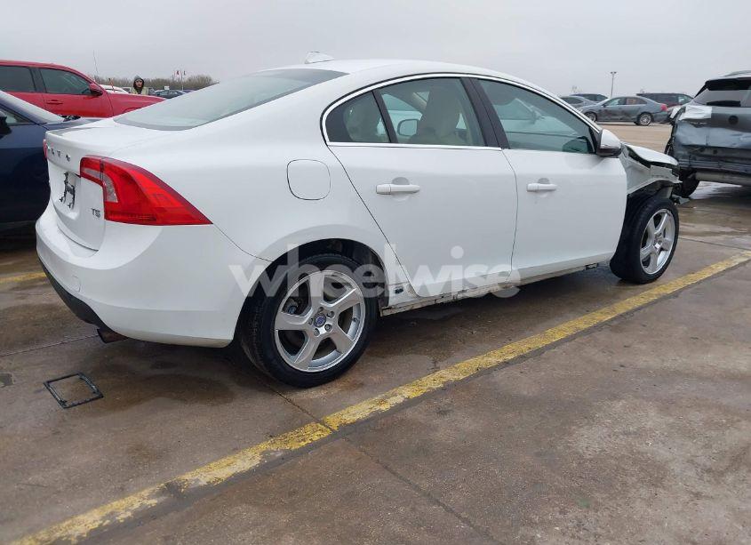Photo 4 of 2012 Volvo S60 T5 (VIN YV1622FS3C2127353)