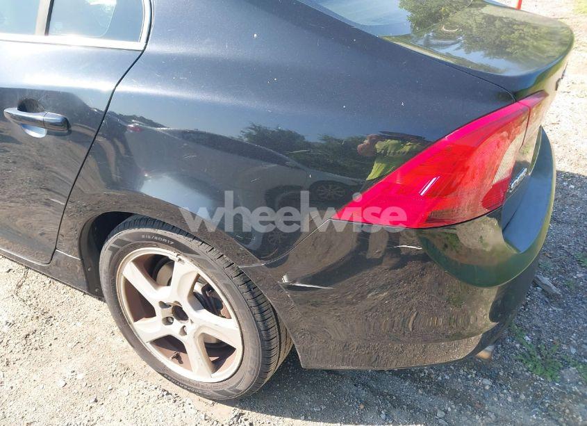 Photo 6 of 2012 Volvo S60 T5 (VIN YV1622FS4C2109850)