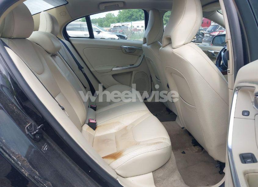 Photo 8 of 2012 Volvo S60 T5 (VIN YV1622FS4C2115292)