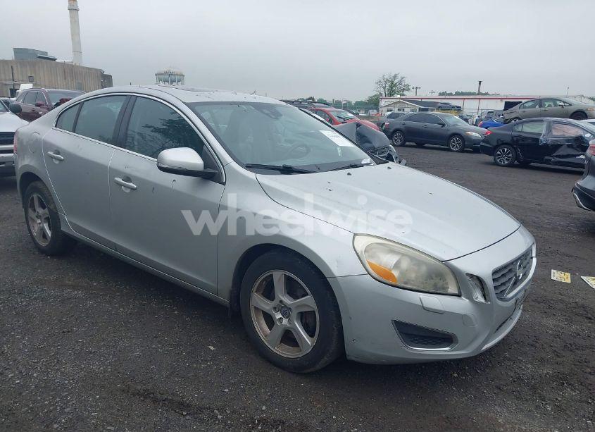 2012 Volvo S60 T5 (VIN YV1622FS4C2118502) main photo