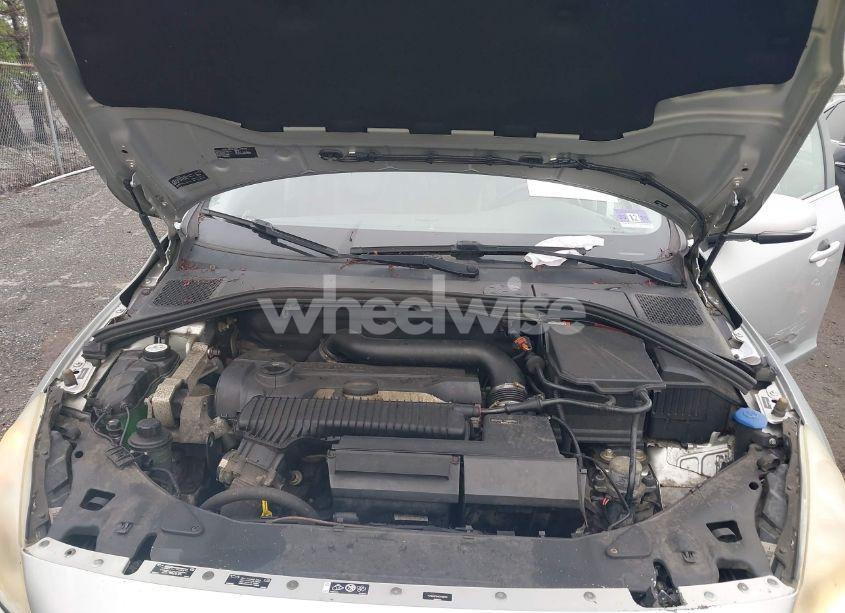 Photo 10 of 2012 Volvo S60 T5 (VIN YV1622FS4C2118502)