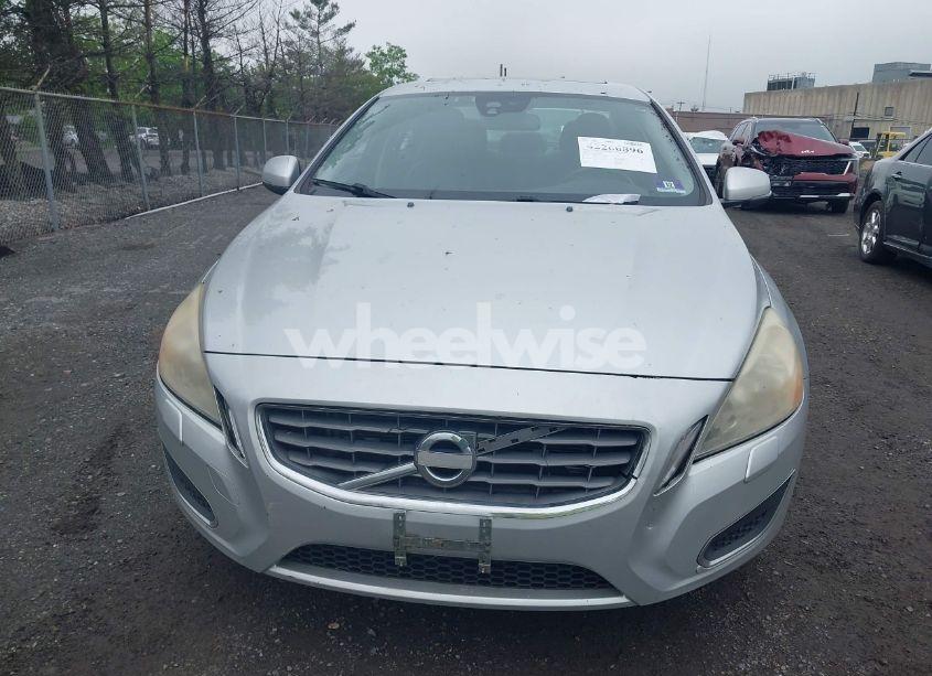 Photo 12 of 2012 Volvo S60 T5 (VIN YV1622FS4C2118502)