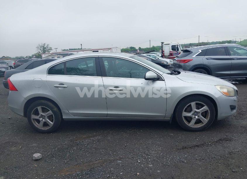 Photo 13 of 2012 Volvo S60 T5 (VIN YV1622FS4C2118502)