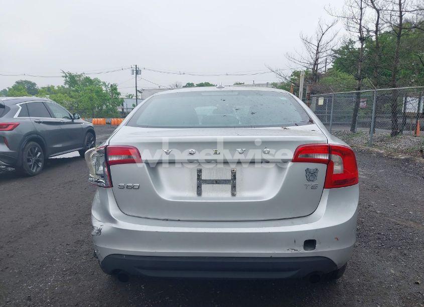 Photo 16 of 2012 Volvo S60 T5 (VIN YV1622FS4C2118502)