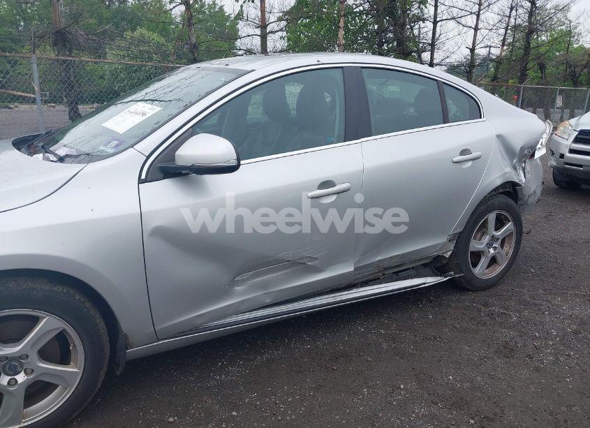 Photo 6 of 2012 Volvo S60 T5 (VIN YV1622FS4C2118502)