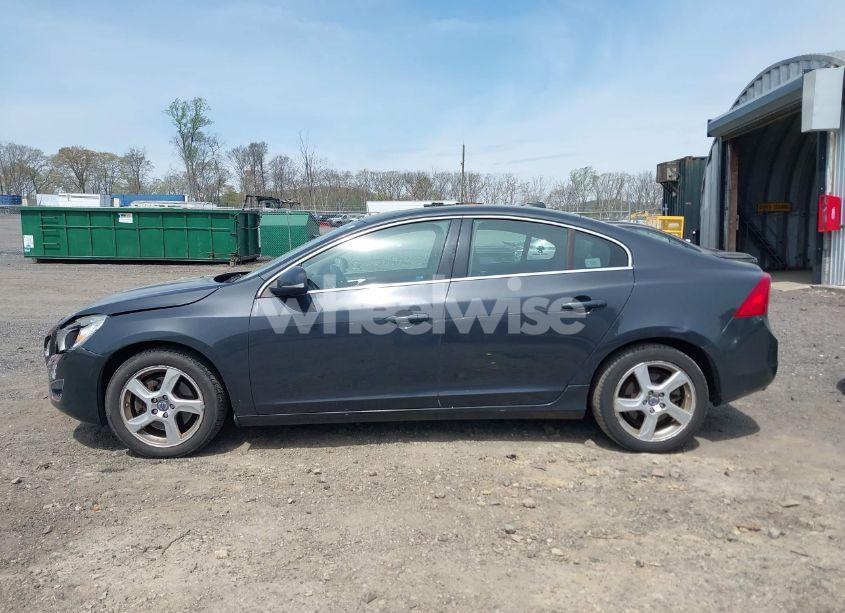 Photo 14 of 2012 Volvo S60 T5 (VIN YV1622FS4C2144565)