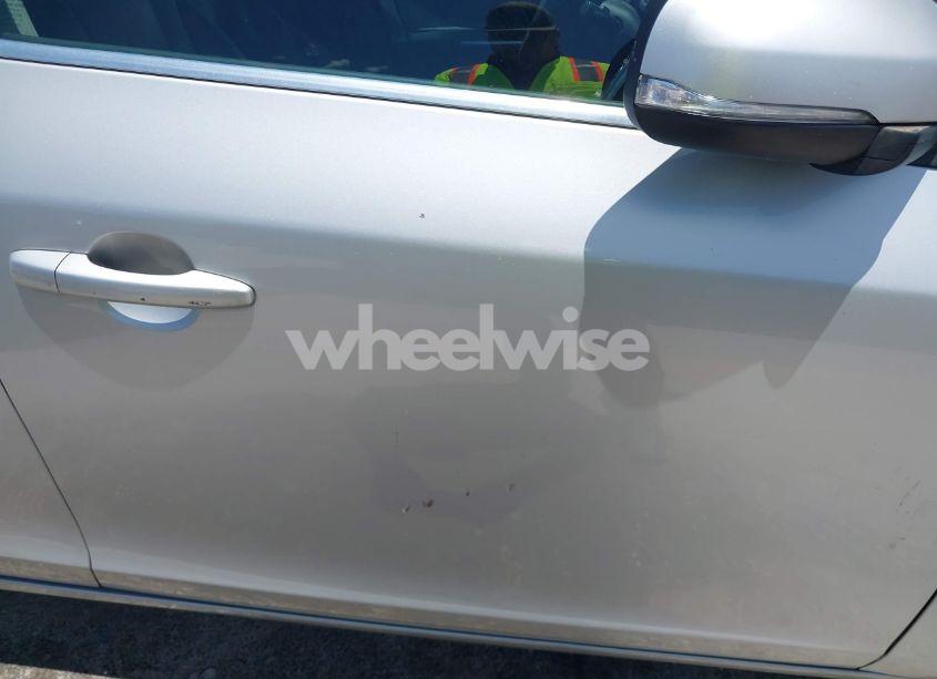 Photo 12 of 2012 Volvo S60 T5 (VIN YV1622FS8C2086430)