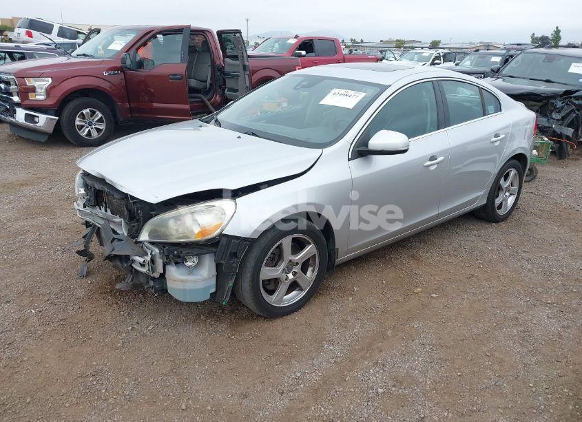 Photo 2 of 2012 Volvo S60 T5 (VIN YV1622FS8C2127445)