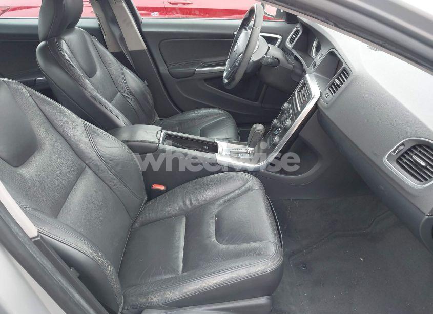 Photo 5 of 2012 Volvo S60 T5 (VIN YV1622FS8C2127445)