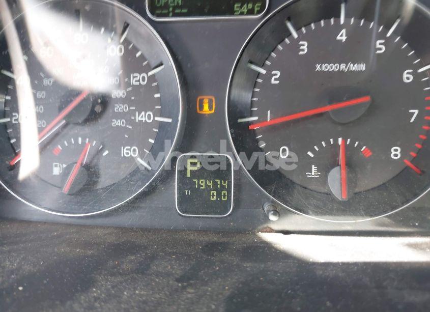 Photo 7 of 2010 Volvo C70 T5 (VIN YV1672MC3AJ092362)