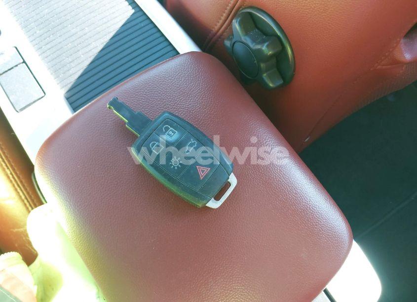 Photo 11 of 2011 Volvo C70 T5 (VIN YV1672MC6BJ114811)