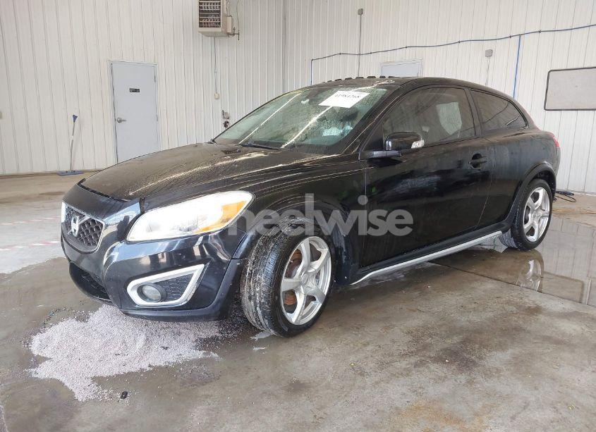 Photo 2 of 2011 Volvo C30 T5/T5 R-DESIGN (VIN YV1672MK1B2190373)