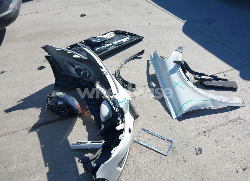 Photo 12 of 2013 Volvo C30 T5 (VIN YV1672MK1D2309378)