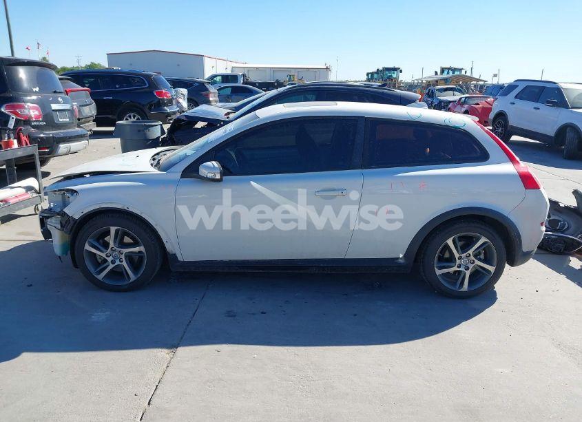 Photo 15 of 2013 Volvo C30 T5 (VIN YV1672MK1D2309378)